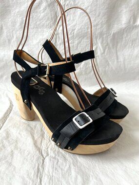 Flogg clog sandals Cassie womens 8 wood platform high heel black leather buckle